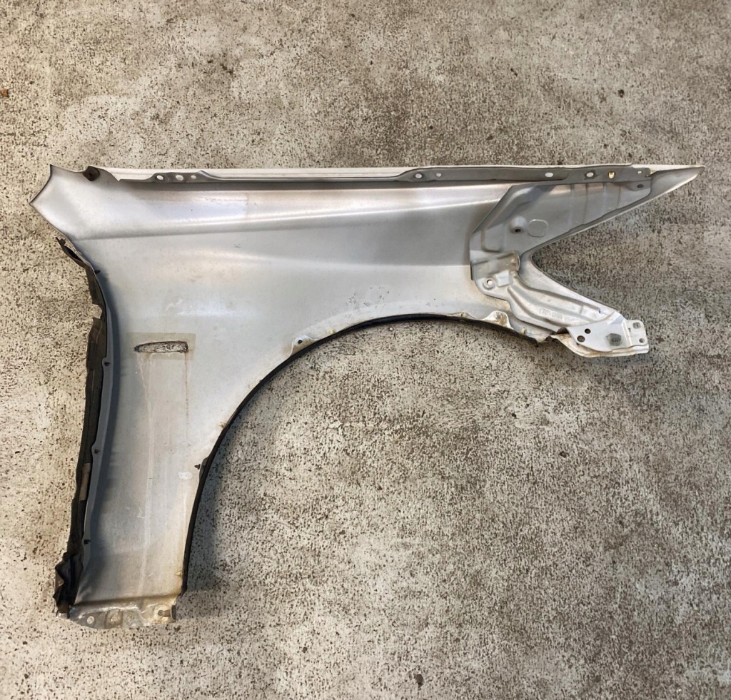 Крило перед ліва сторона lexus gs 3 2004 - 2007 Зі Шроту