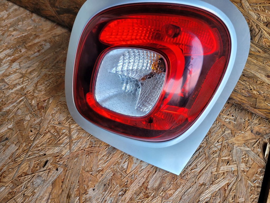 фото №3, Лампа задня задня права smart forfour ii 2