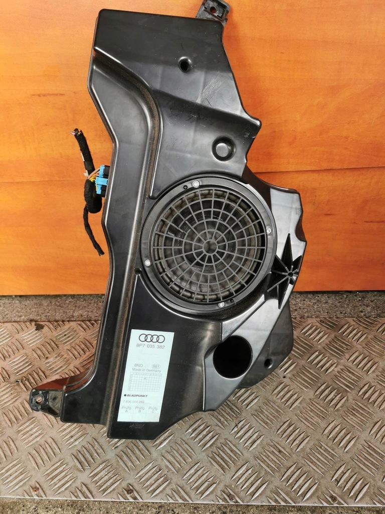 фото №1, Сабвуфер труба динамік audi a38p кабріолет 8p7035382a