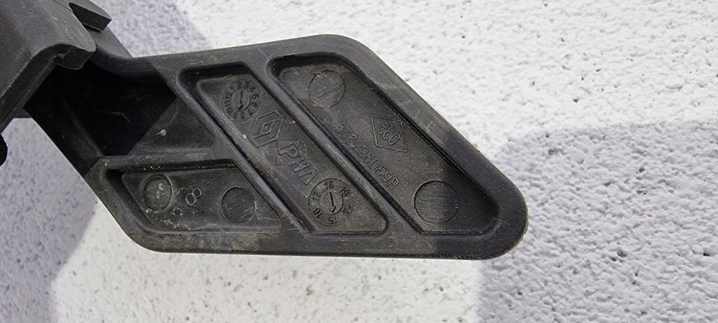 фото №8, Замок капот renault clio iv