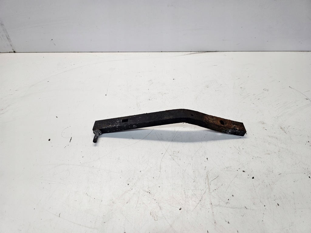 Купити Кронштейн поперечина правий audi a4 b8 a5 8k0805528a