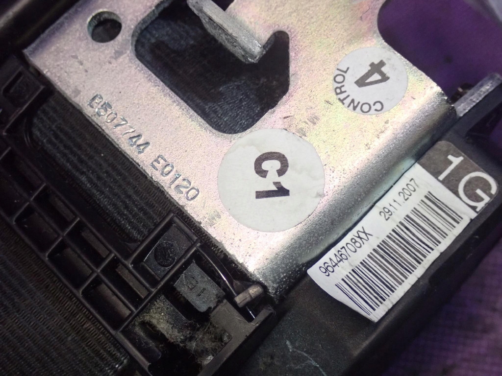 фото №6, Peugeot 1007 05-09 pas безопасности левый перед 96446708xx