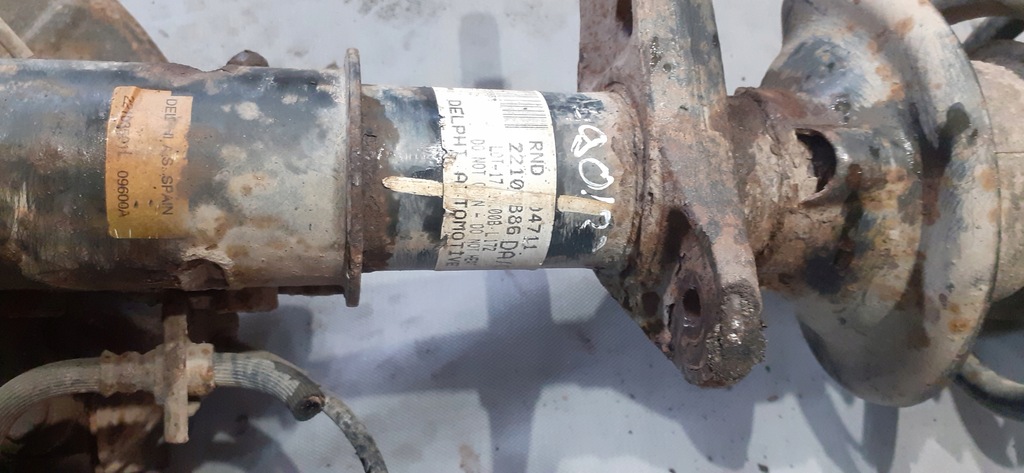 фото №8, Амортизационная стойка поворотный кулак левый перед land rover freelander i 2.0td