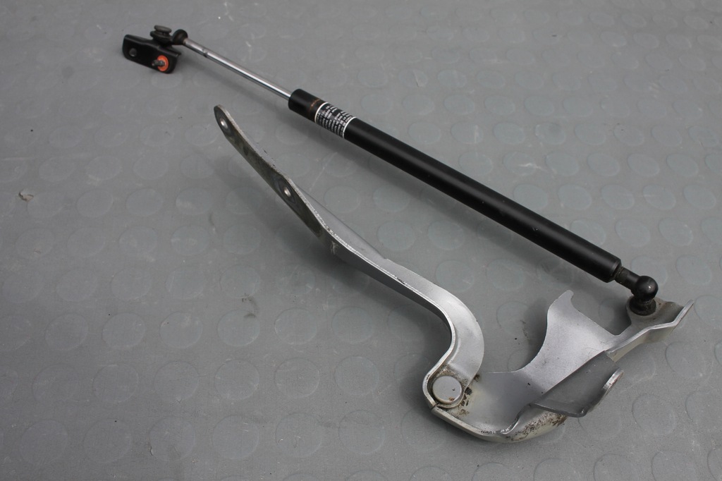 фото №1, Петля капот левый перед subaru forester iii 08-12