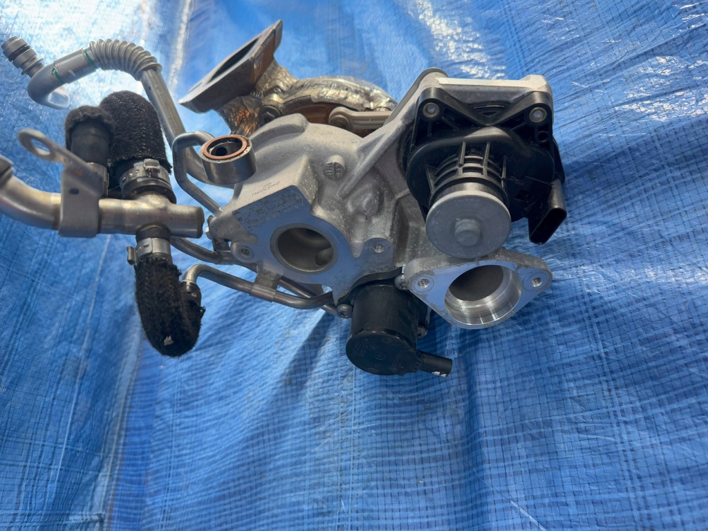 Турбонагнетатель renault austral 1.2 e-tech автоматическая коробка передач 144100467r Оригинал