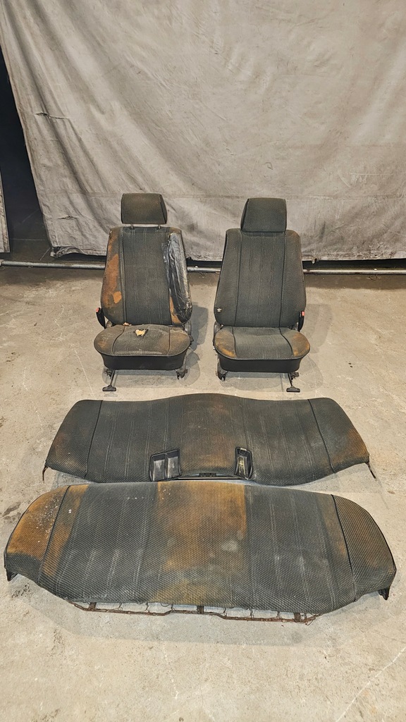 фото №1, Обивка сиденья заднее сиденье bmw e30 sedan