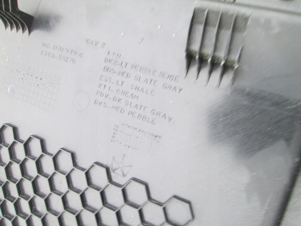 фото №8, Chrysler town country 11- пластик сиденье задняя задний левый правый caravan