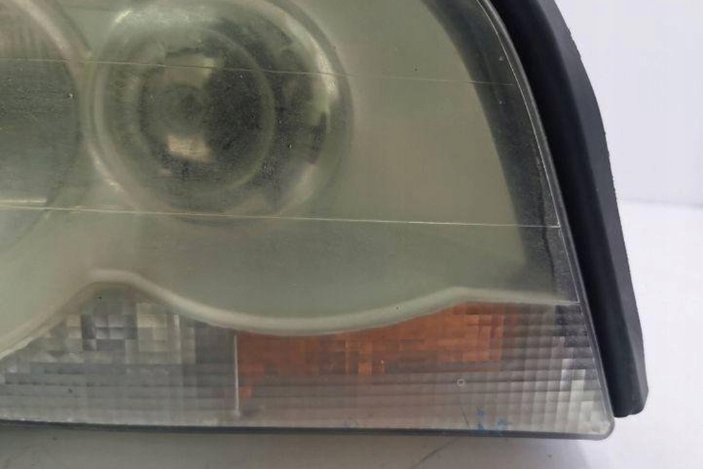 фото №10, Лампа правая передняя volvo xc90 i 30698814 2.4l дизель 136kw 2007