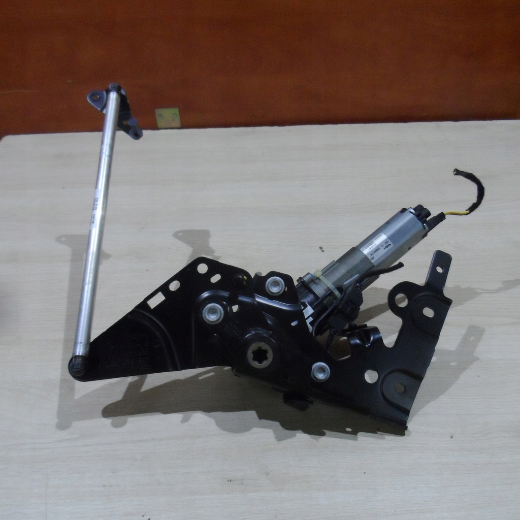 фото №5, Моторчик привід петля лівий кришки задня audi a7