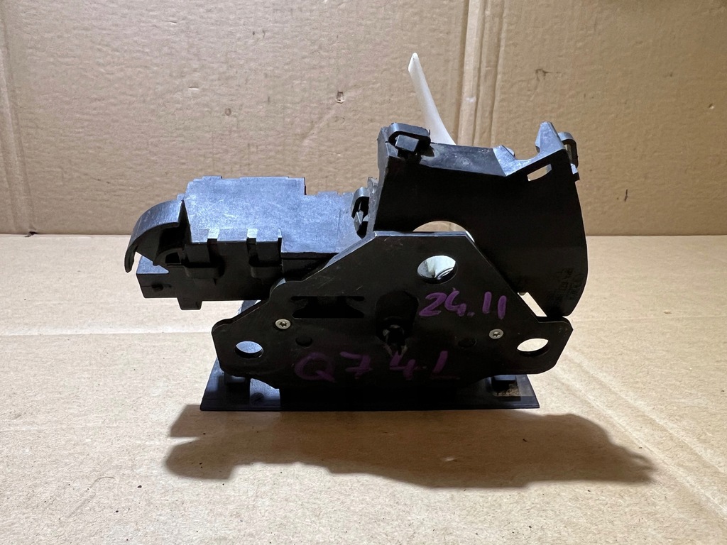 фото №7, Audi q7 4l замок крышки багажника задняя