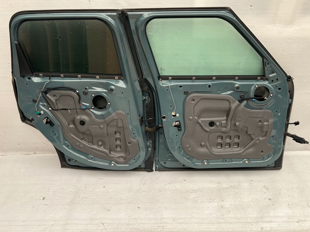 Дверей ліве перед задні mini countrman f60 c4l Недорого