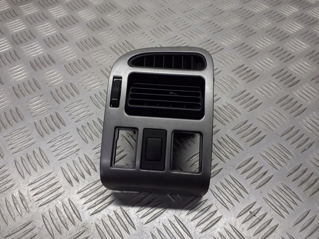 фото №1, Решётка левая обдув toyota avensis t22 5568605030