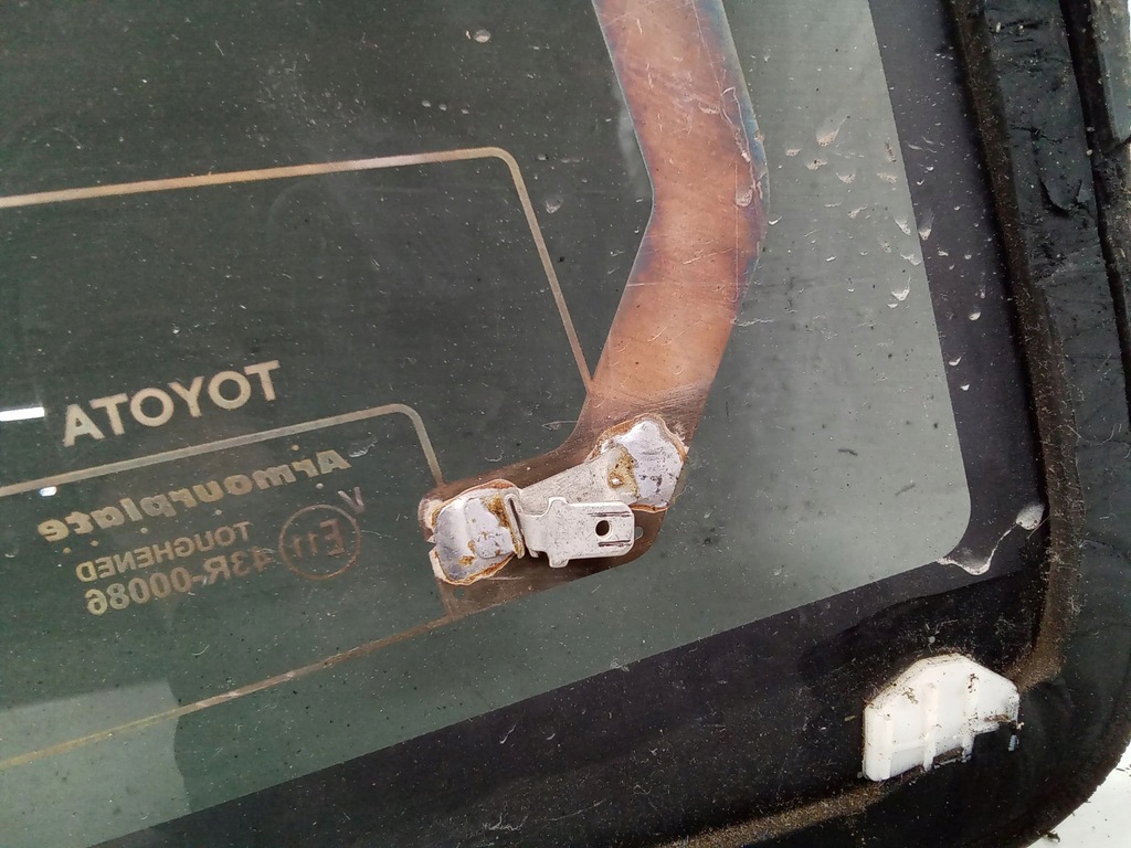 фото №7, Toyota hilux an120, an130 2017 стекло задняя