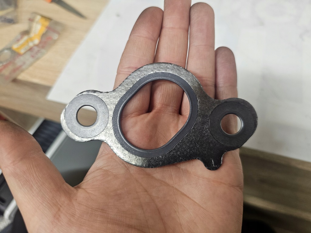 Nissan 200sx прокладка колектор випускний 14036-d4201 в Україні