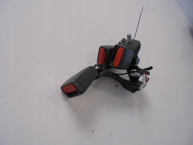 фото №2, Замки ременів задня bmw serii 1 f40 2019-