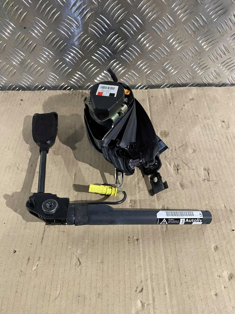 фото №1, Opel astra j gtc 3d pas безпеки лівий