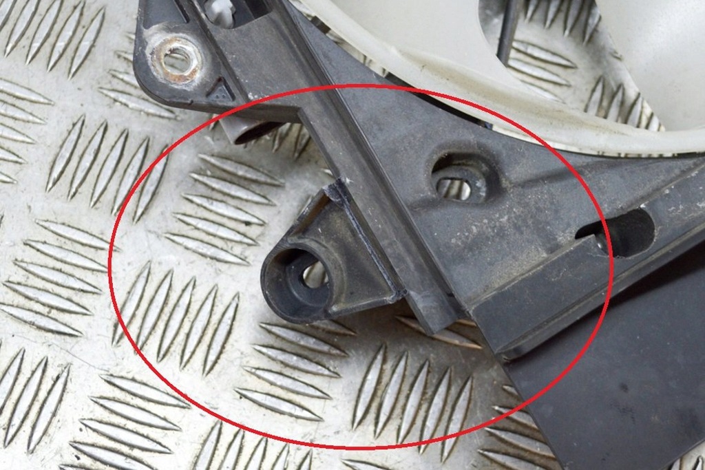 фото №6, Toyota avensis t270 вентилятор радіатора двигуна mf422750-3773 2.0d 93kw 20