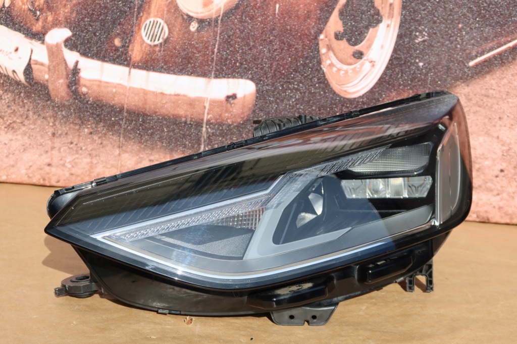 фото №1, Audi a4 b9 lift full led 8w0941011 левая лампа лампы