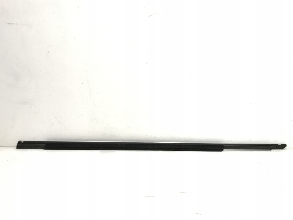 фото №7, Mercedes w213 молдинг ущільнювач перед правий