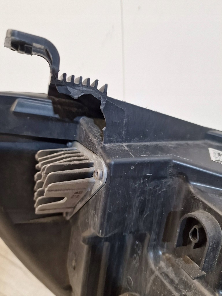 фото №10, Лампа левая фара левый renault master iii lift iv 2019- 260607867r