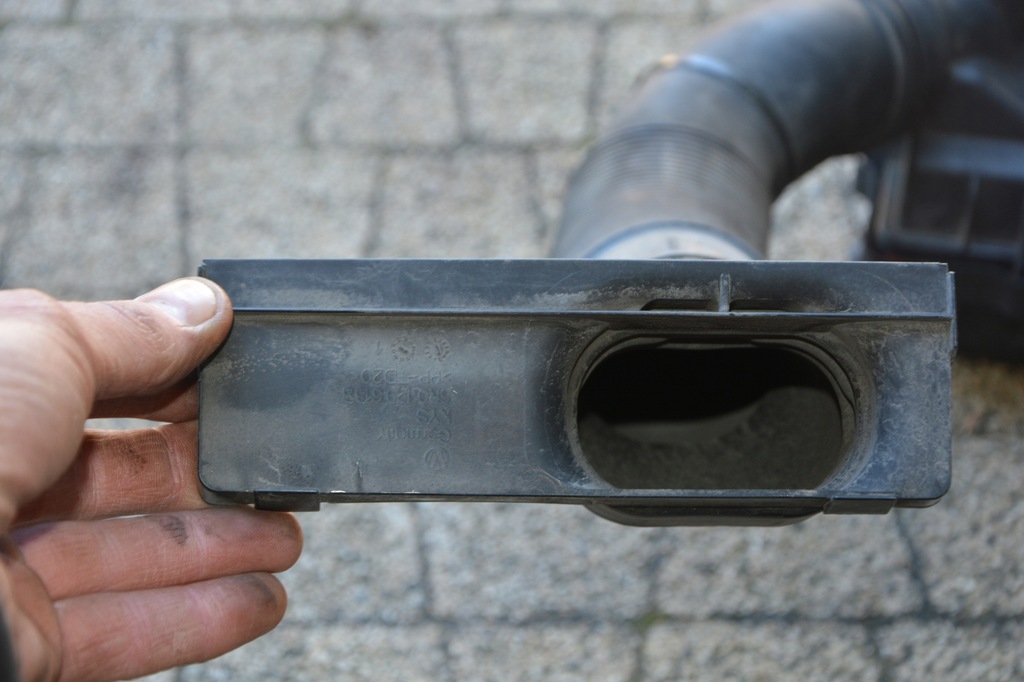 фото №4, Корпус фільтра повітря vw polo 6r 036129611cd