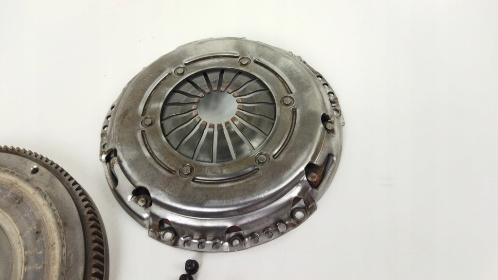 фото №5, Fabia iii 1.6 mpi сцепление диск 04e105269e