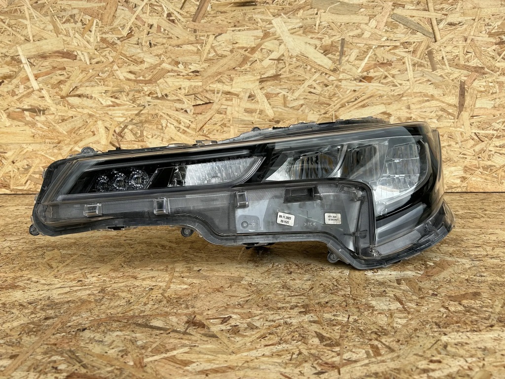 фото №11, Toyota corolla e210 e21 2019 лампы передние