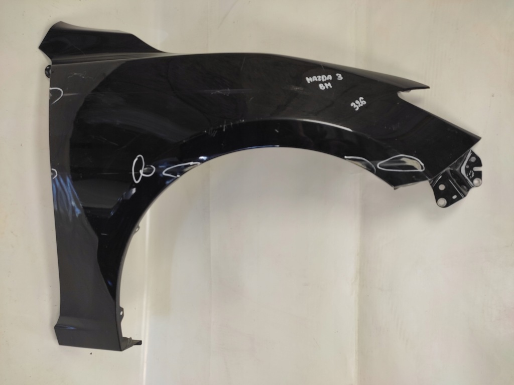 фото №1, Mazda 3 iii bm бампер правый передний перед 2013-