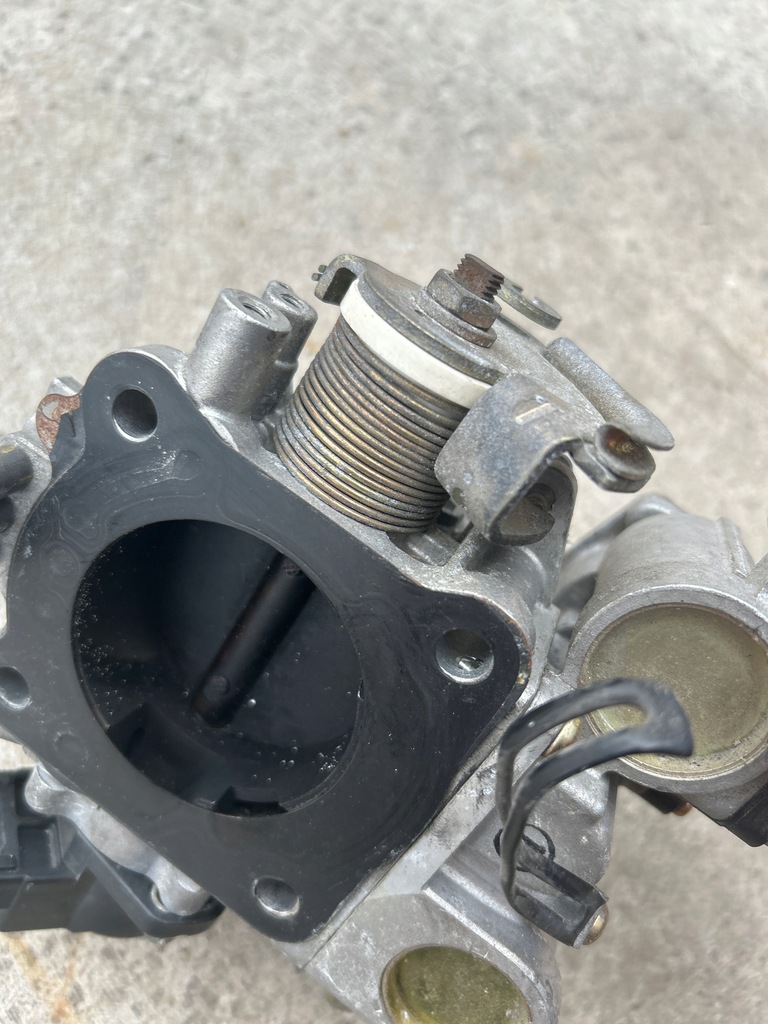 фото №4, Дросельна заслінка mitsubishi galant space star space runner