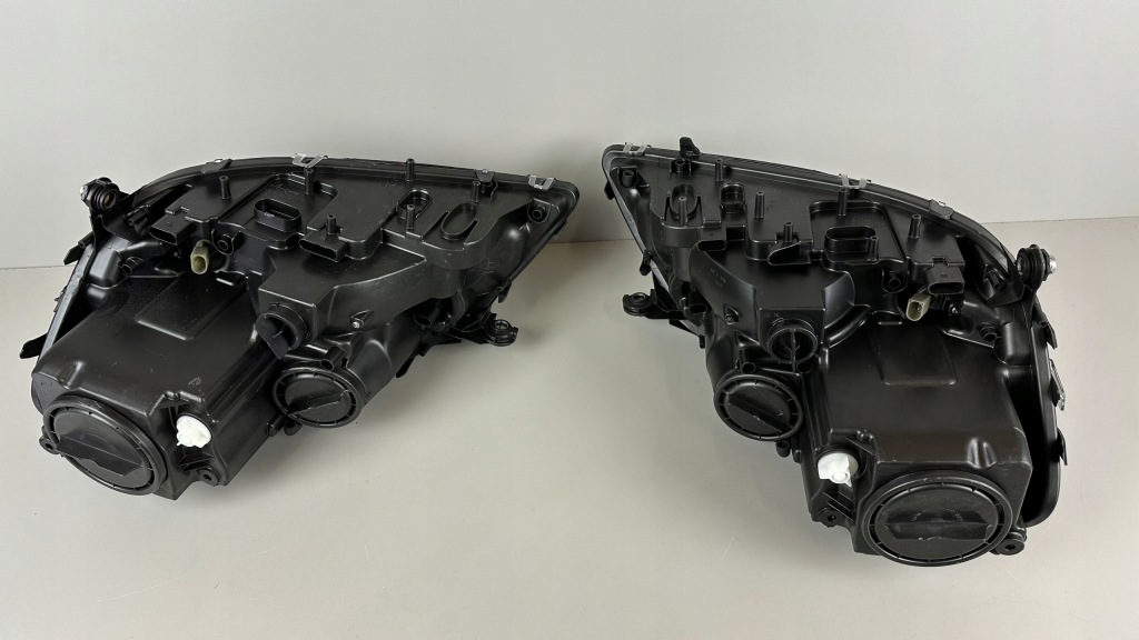 Mercedes ml w164 164 рестайлінг  amg лампа ліва права звичайна лінза h7 Оригінал