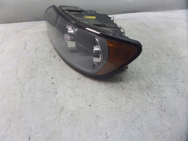фото №13, Volvo v50 лампа левая передняя 30698885