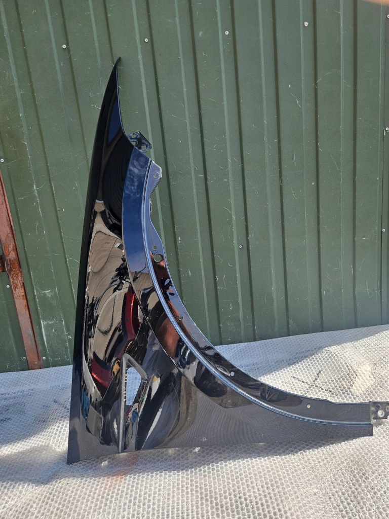 Tesla model x права сторона крила передній Недорого