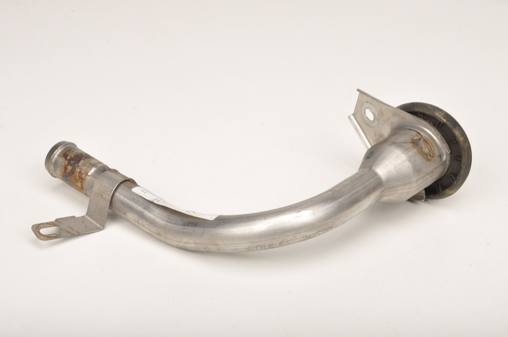 фото №4, Aston martin db9 труба заливной топлива 4g43-9032-ab