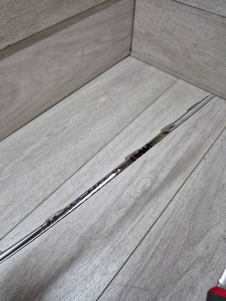 12010. clio v молдинг решітка радіатора правий перед 620742458r Зі Шроту