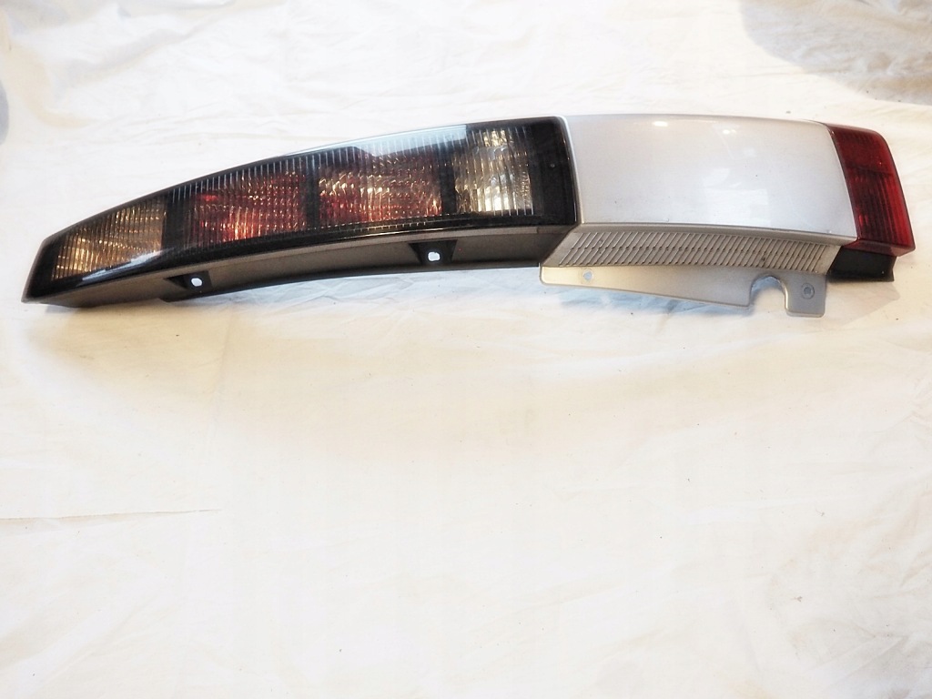 фото №6, Meriva a lift лампа задня права + кутик відбивач 13196001 лак z157 kompl