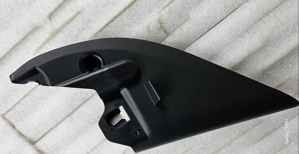 фото №5, Трикутник двері правий перед новий skoda octavia iv 5e3837974