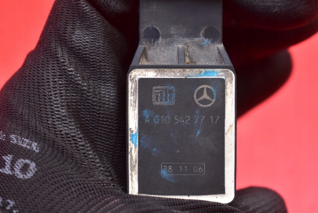 фото №8, Датчик вирівнювання світла правий задня a01054227717 mercedes r-klasa w251