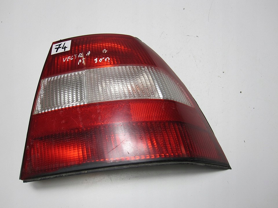 фото №3, Лампа задня права opel vectra b 98r 74