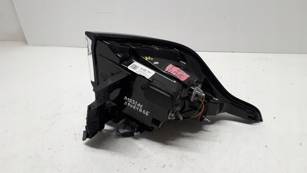 фото №9, Kia sportage 5 v лампа левая задняя led 92401r2000