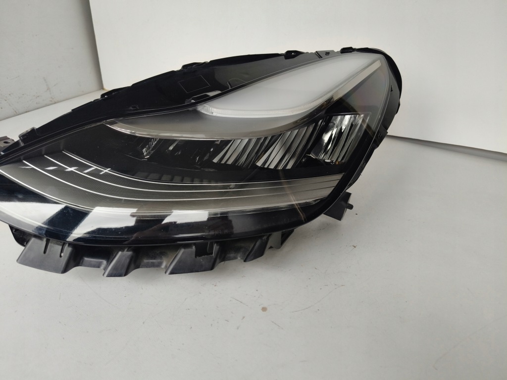 Фара левая фара tesla model 3 17- full led Цена