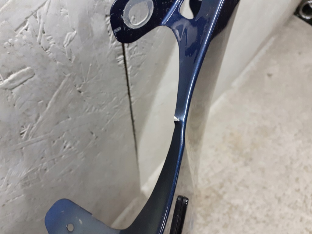 Крыло передний перед правый mercedes eqb a243 w243 Недорого