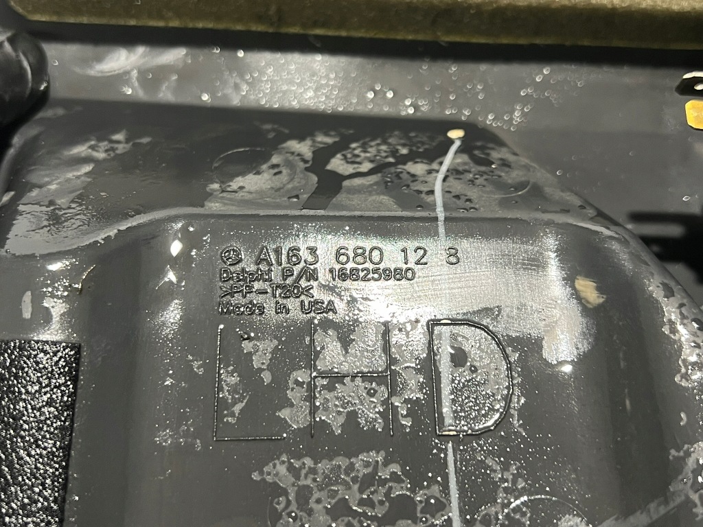 Mercedes w163 ml крышка защита приборная панель a163680128 Киев