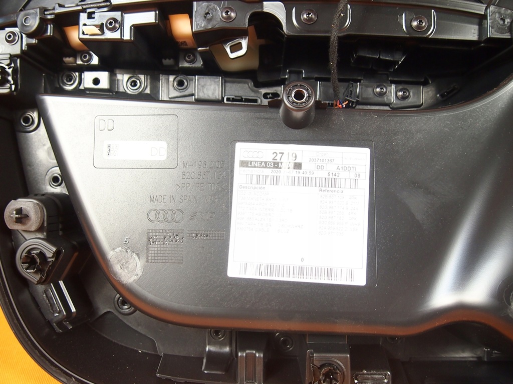 фото №9, Audi a1 gb 82 обшивка обивка дверь перед правая 82g867134