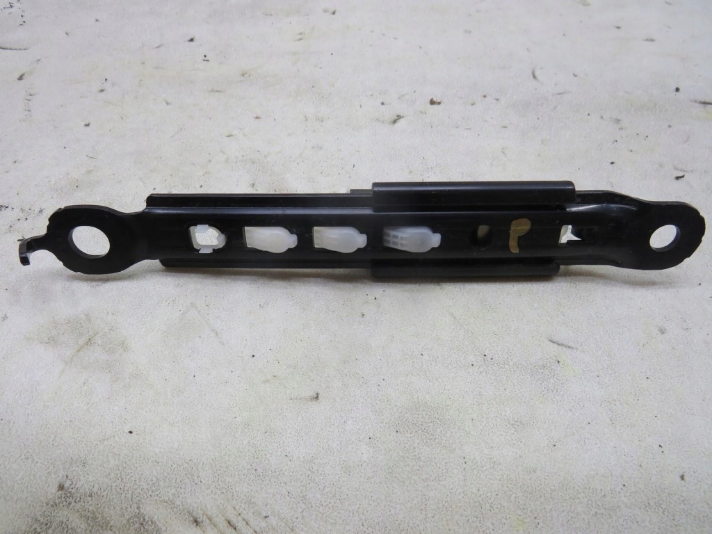 фото №3, Регулировка высоты поперечина prius 3 iii lift