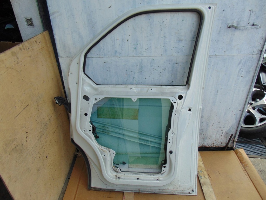 фото №12, Дверь правый перед vw transporter t5 белый