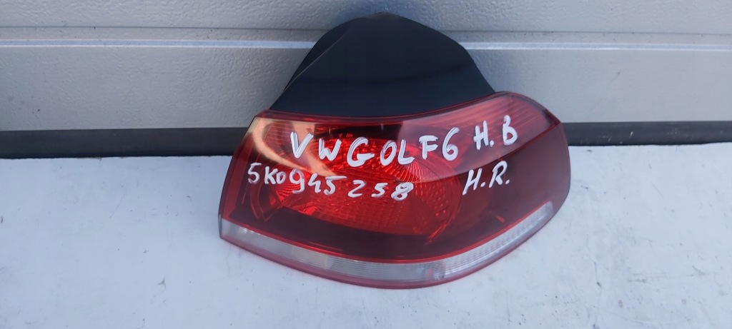 фото №1, Vw golf vi хэтчбек 5d 5k0945258 лампа правая задняя