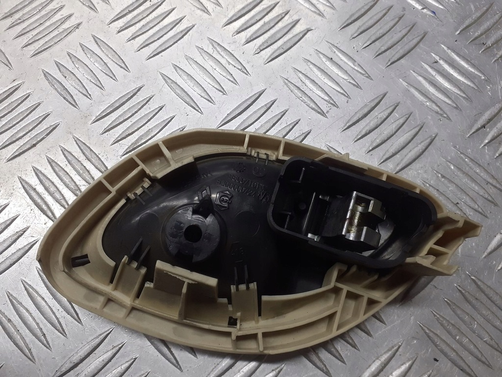 фото №3, Ручка правая задняя внутренняя renault espace iv 1.9 dci 8200000724