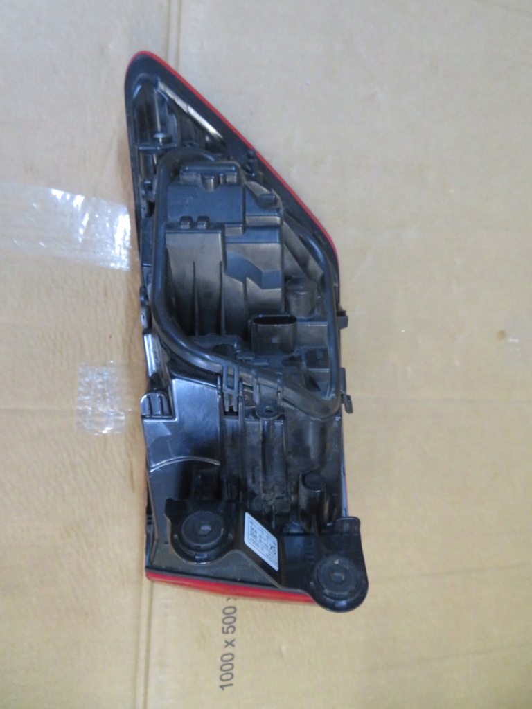 фото №10, Лампа задняя левая 8w9945069 audi a4 b9 kombi