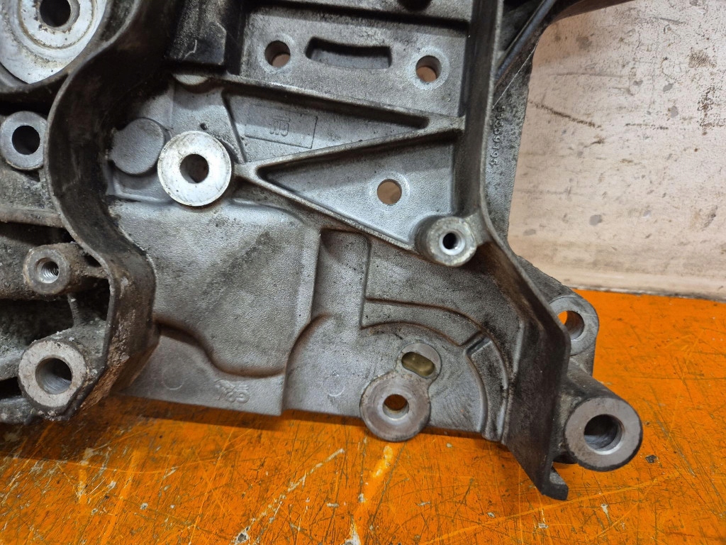 Opel meriva-a 04-10 1.6b 105km насос оливи 55559195 z16xep Оригінал