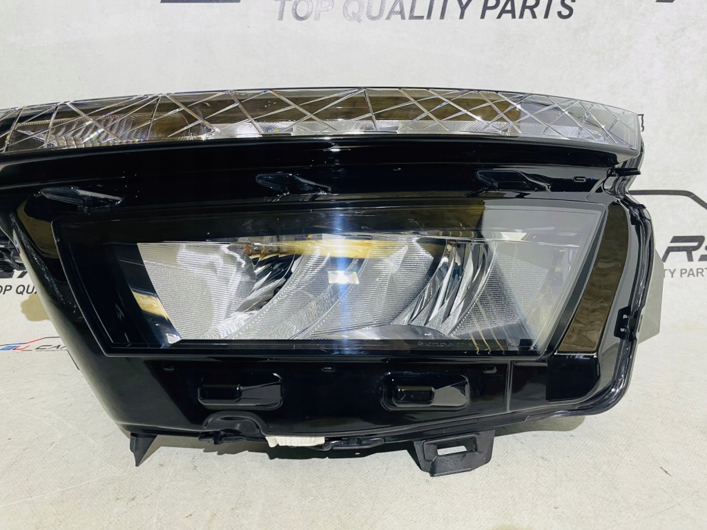 фото №4, Skoda kamiq лампа левая перед full led 2019-2022 r